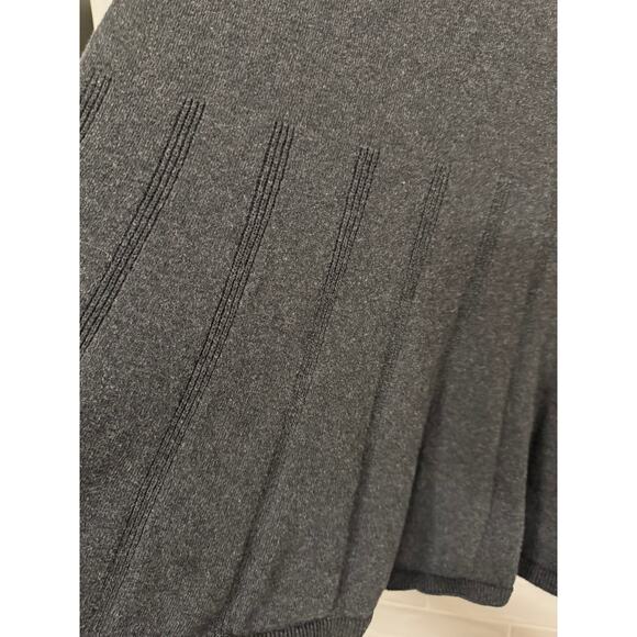 Style & Co Gray Pullover Sweater V Neck Ruffle Long Sleeves Plus SIze 3X - Picture 5 of 6
